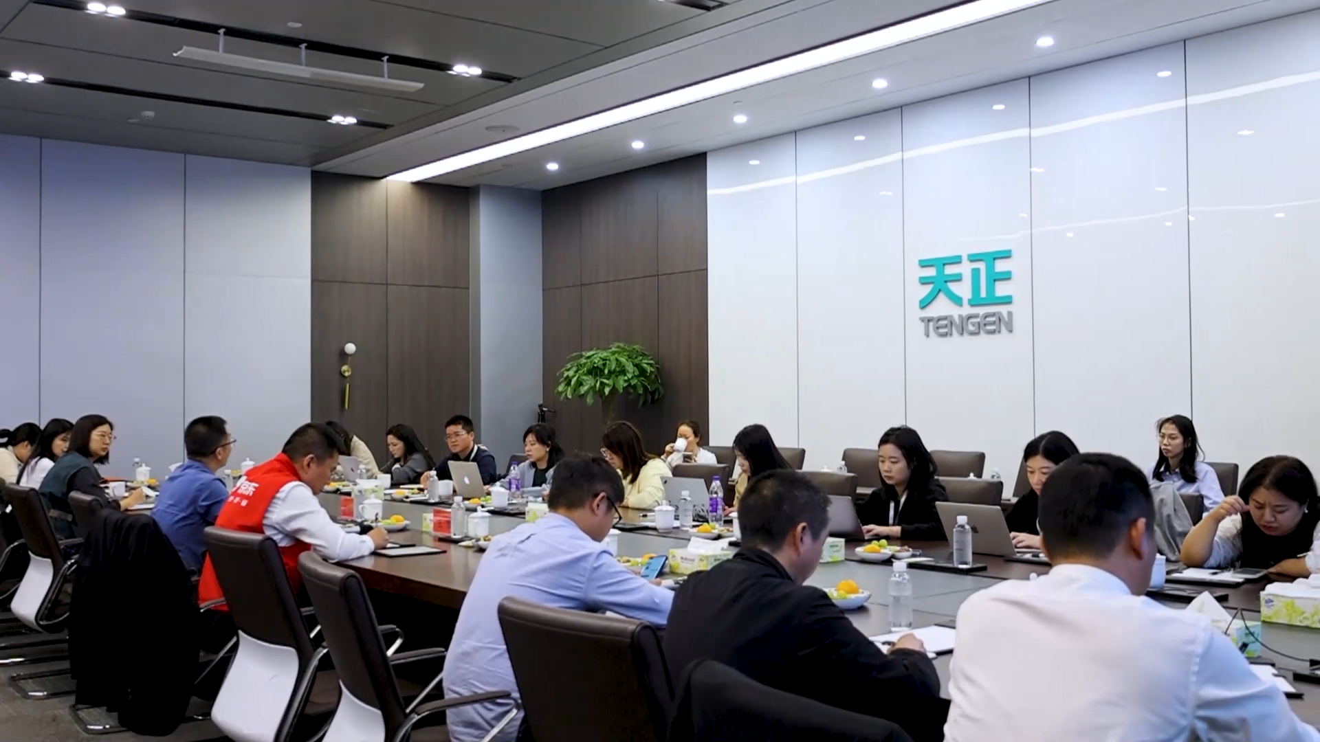 京东工业走进雷火竞技
，探访产业数智化之路！